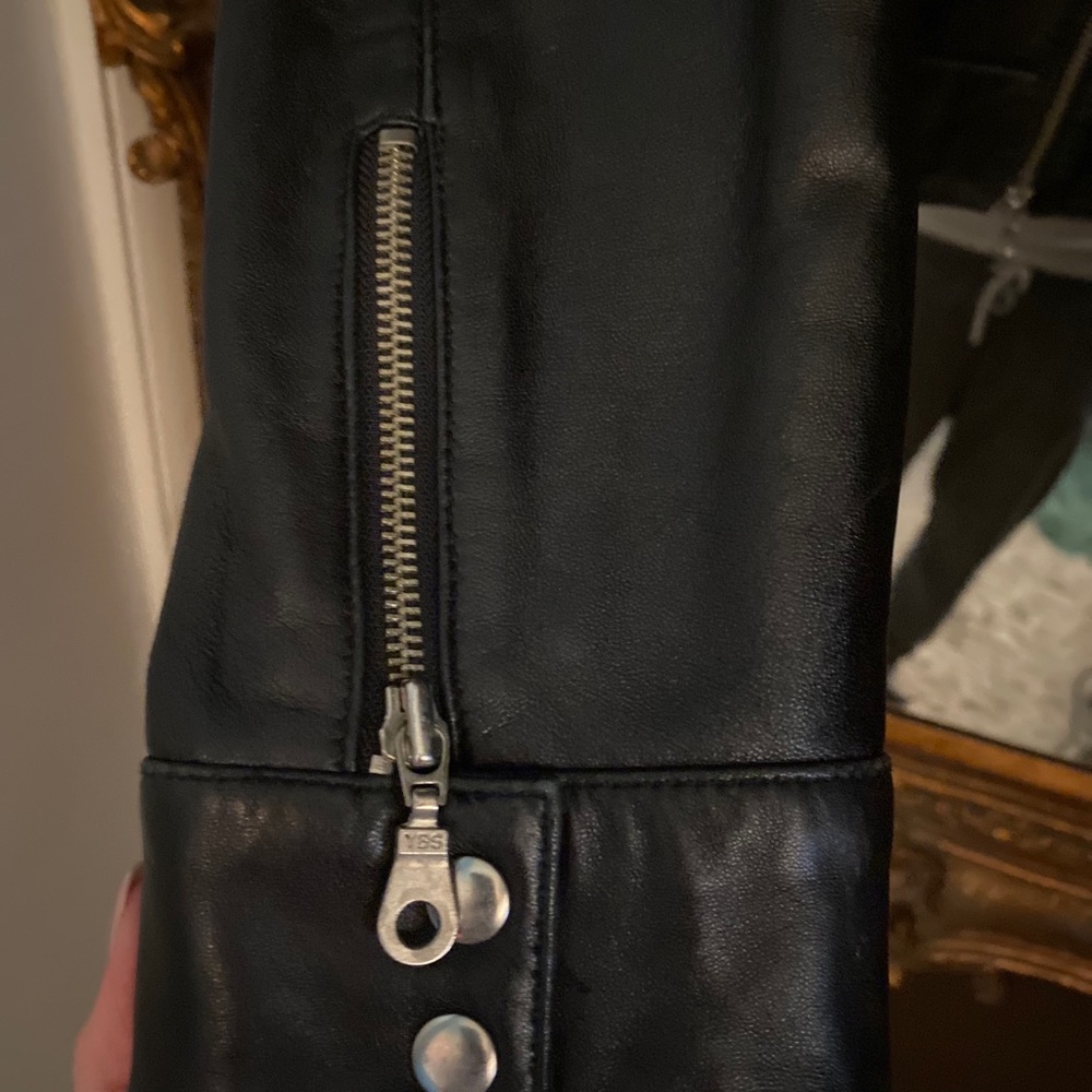 BLACK LEATHER JACKET - Picture 6 of 8